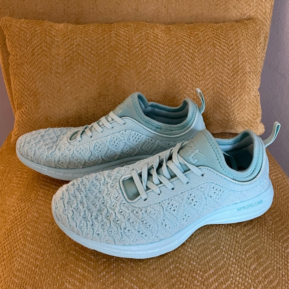 APL Techloom Phantoms